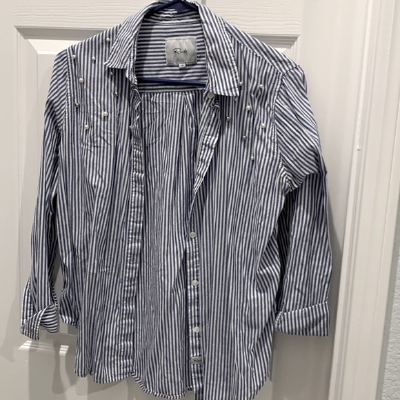 Rails Button Down - Picture 1 of 3